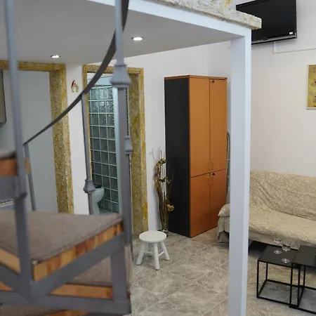 Flowers Lullaby Loft * アファンドウ