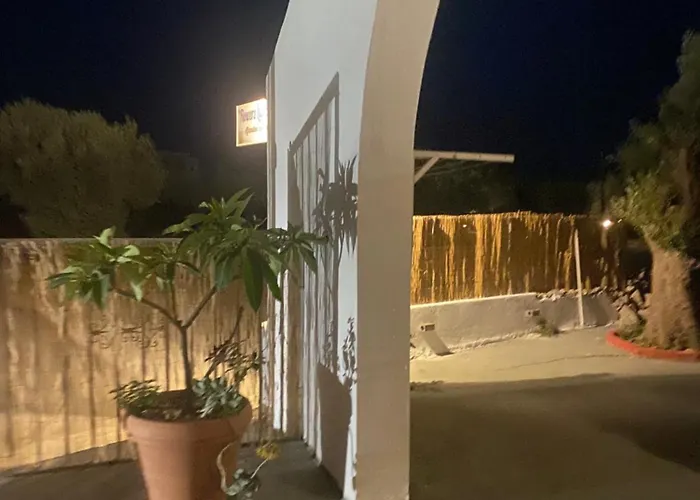 Flowers Lullaby Loft Tatil Evi Afantou