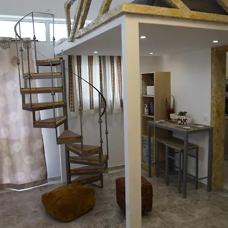 度假居 Flowers Lullaby Loft